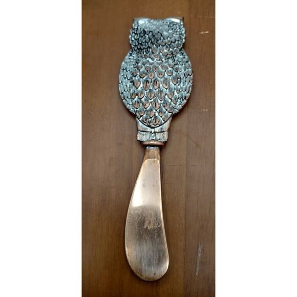 Wooden Owl Cheese Board with Copper-Tone Metal Owl Cheese Spreader – Distressed - Picture 11 of 13